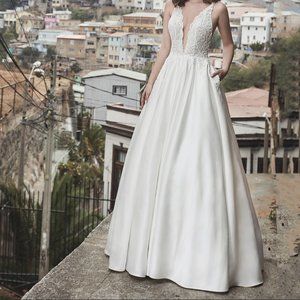 Jenna by L'Amour Calla Blanche Wedding Dress